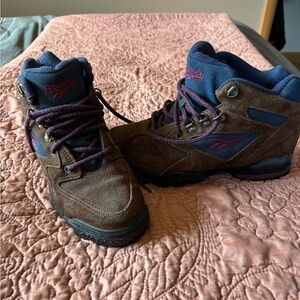 Vinatge Reebok Brown and Blue Boots